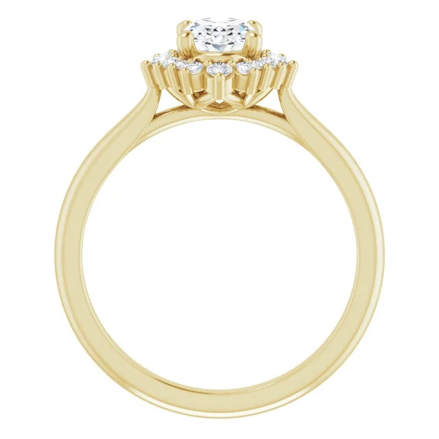 Lab-grow diamond engagement ring in yellow gold
