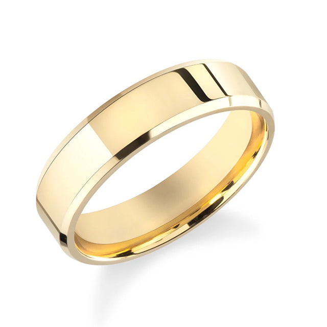 Yellow gold classic beveled edge ring