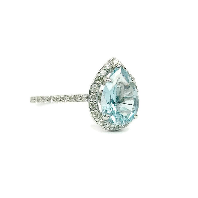 Sky Blue Topaz Ring - Lumi Jewelry